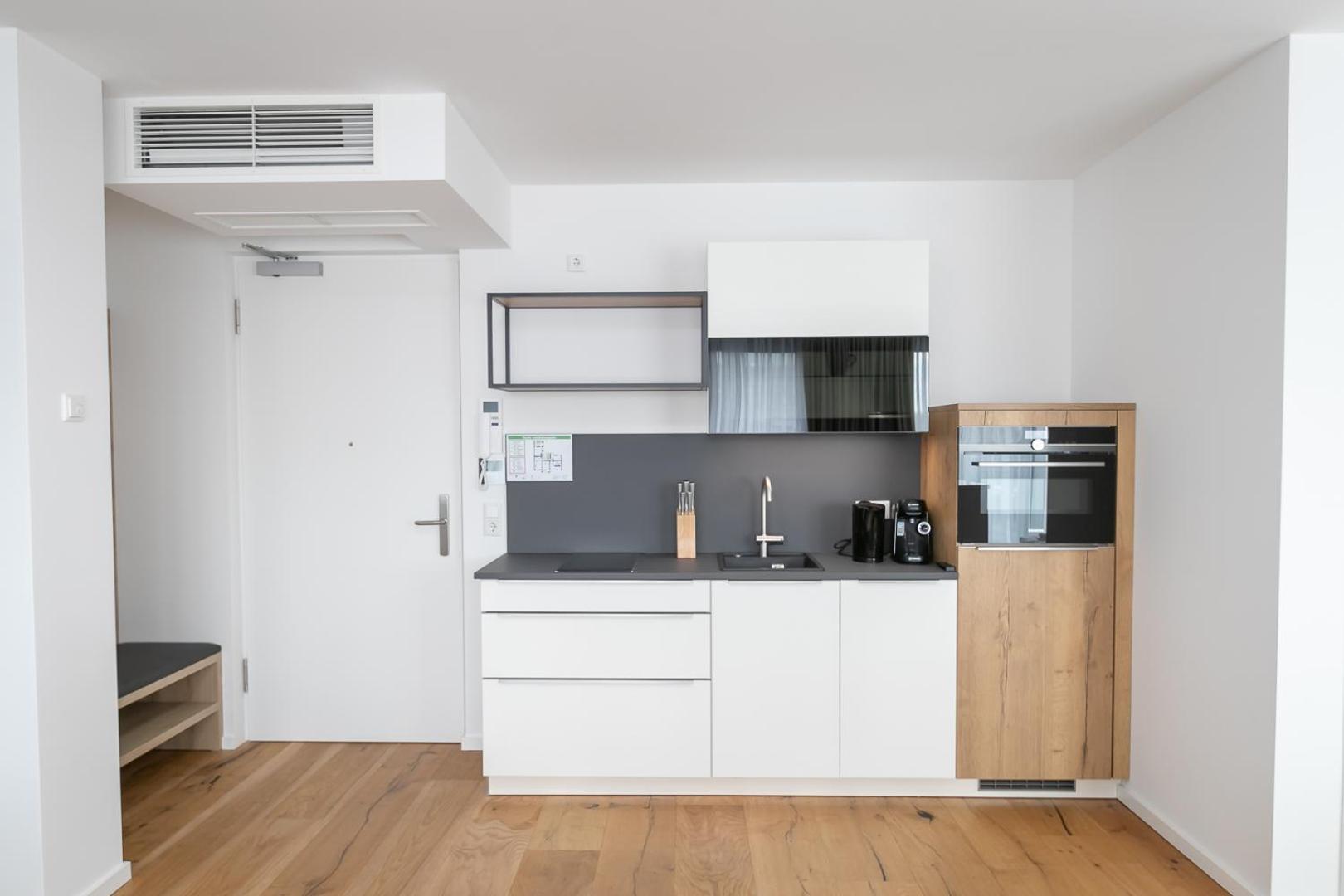 Helios Berlin Apartments Bagian luar foto