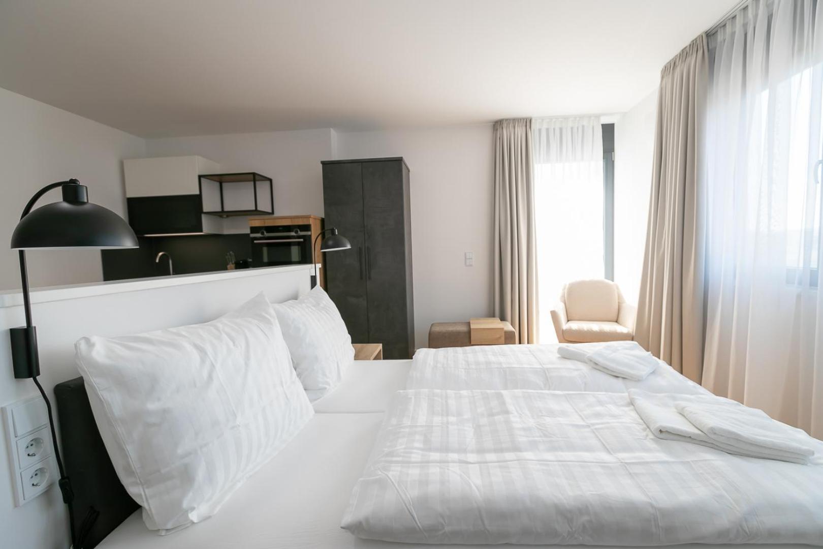 Helios Berlin Apartments Bagian luar foto