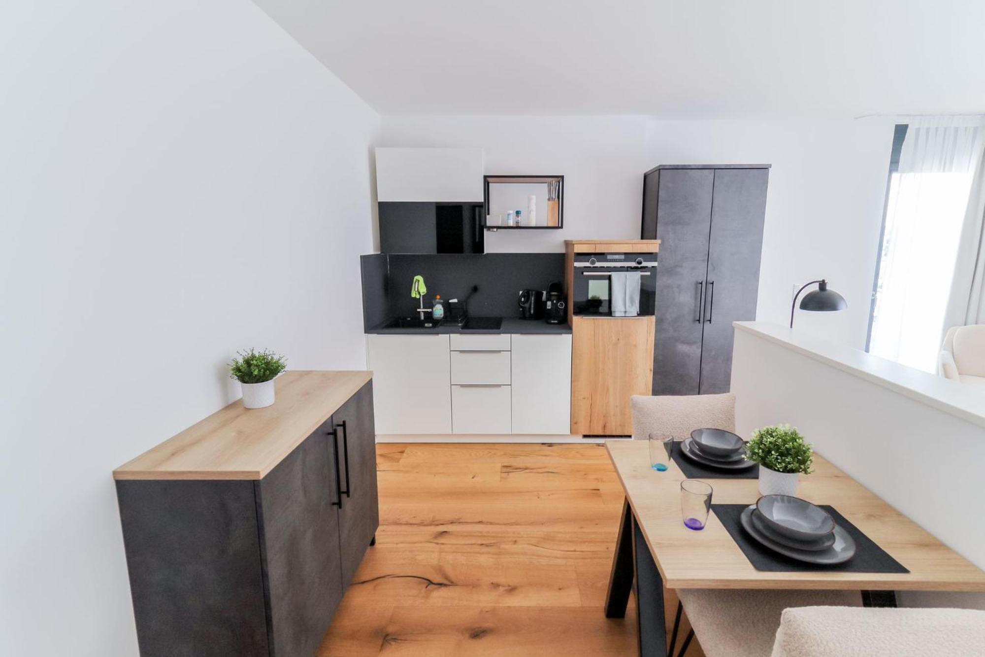 Helios Berlin Apartments Bagian luar foto