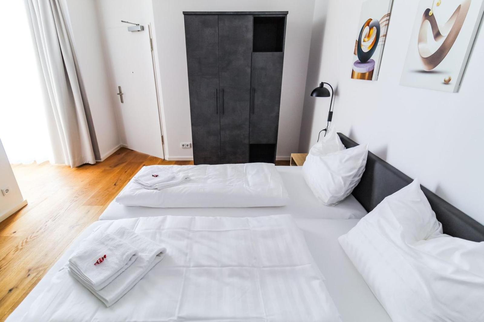 Helios Berlin Apartments Bagian luar foto