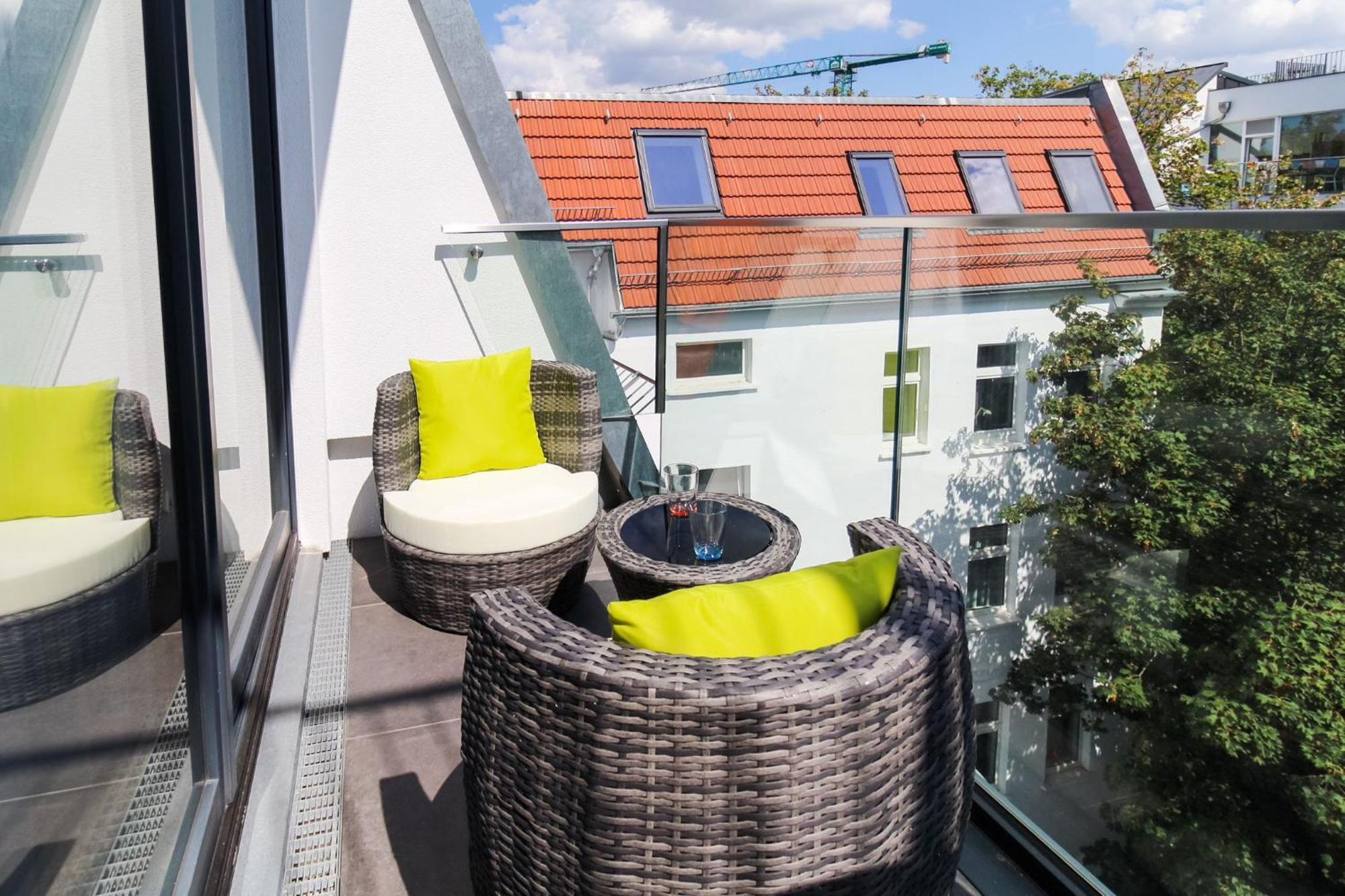 Helios Berlin Apartments Bagian luar foto