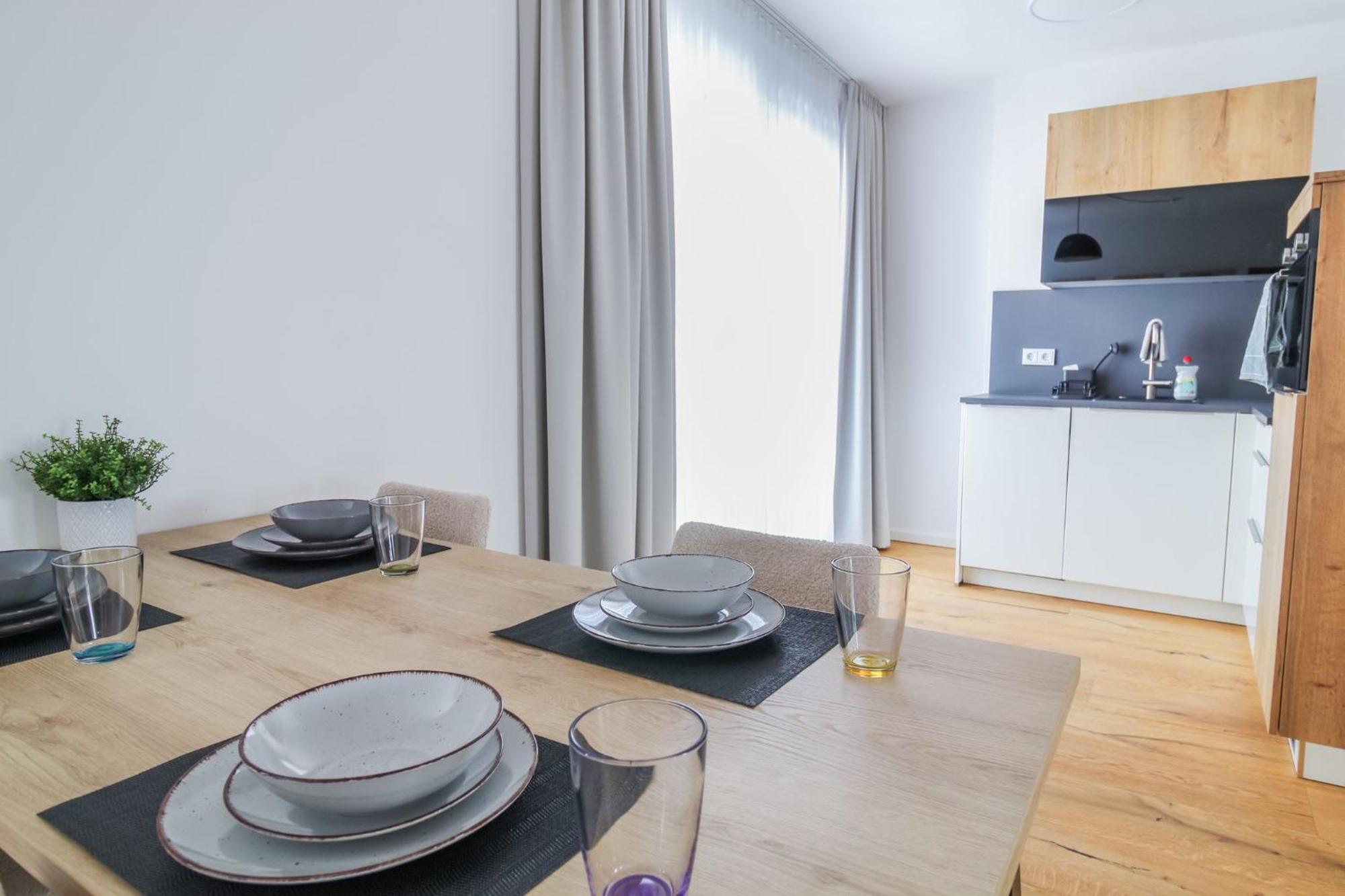 Helios Berlin Apartments Bagian luar foto